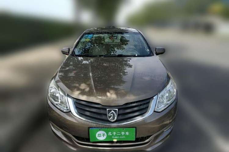 Used Baojun 630 2011 1.5L manual Elite version
