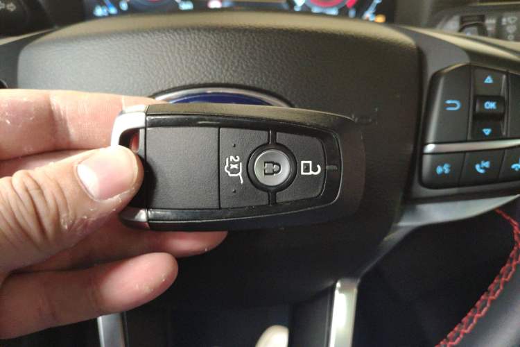 Used Ford Explorer 2023 EcoBoost 285 4x4 ST-LINE 6-Seater