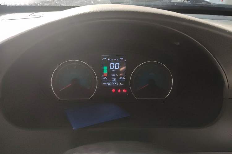 Used Wuling EV50 2020 Pure Electric Van Logistics Vehicle – Penghui Non-Heated Battery
