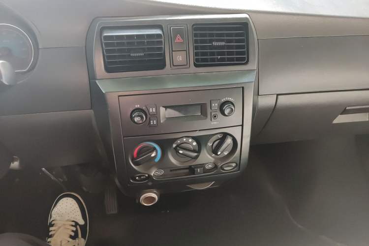 Used Wuling EV50 2020 Pure Electric Van Logistics Vehicle – Penghui Non-Heated Battery
