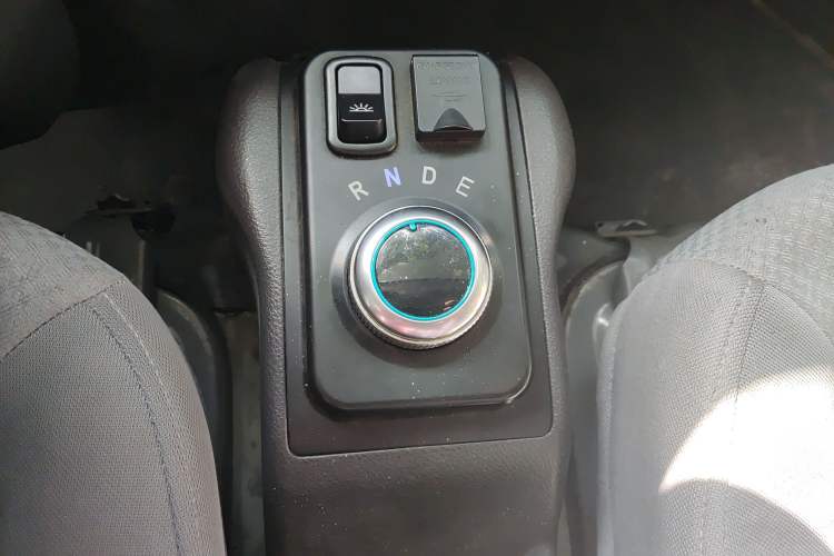 Used Wuling EV50 2020 Pure Electric Van Logistics Vehicle – Penghui Non-Heated Battery
