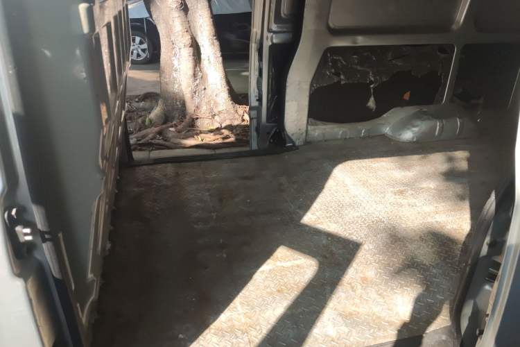 Used Wuling EV50 2020 Pure Electric Van Logistics Vehicle – Penghui Non-Heated Battery
