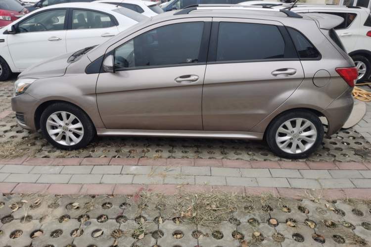 Used BAIC E Series 2012 Hatchback 1.5L Automatic Leshang Version