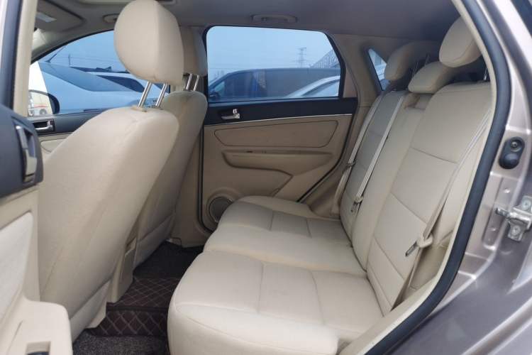 Used BAIC E Series 2012 Hatchback 1.5L Automatic Leshang Version