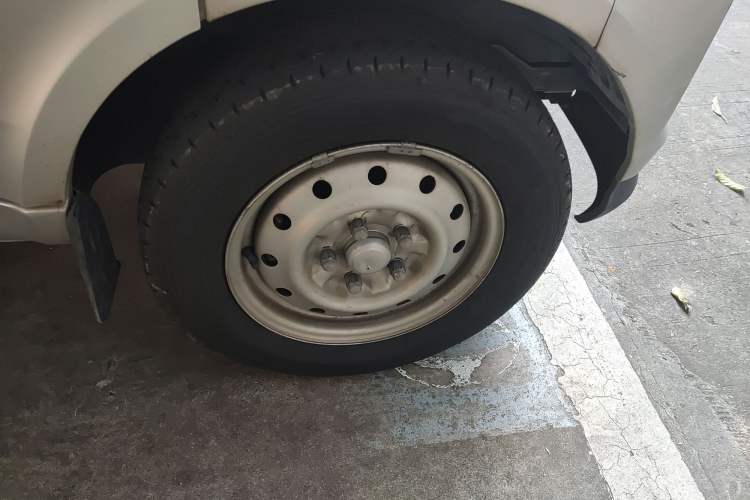 Used Wuling EV50 2020 Pure Electric Van Logistics Vehicle – Penghui Non-Heated Battery
