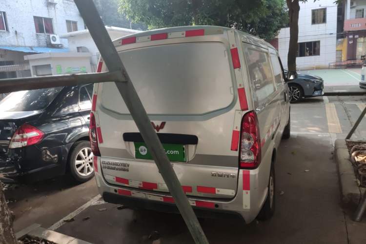 Used Wuling EV50 2020 Pure Electric Van Logistics Vehicle – Penghui Non-Heated Battery
