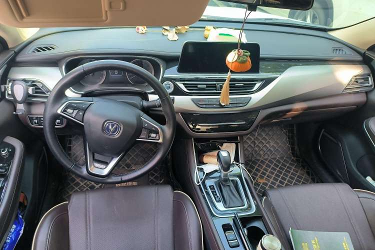 Used CHANGAN Raeton CC 2019 1.5T Automatic Haoya Edition Guangmang Model China VI Standard
