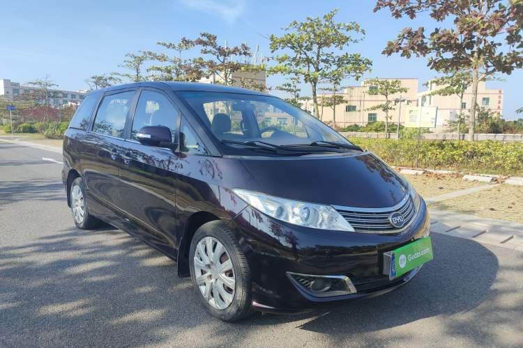 Used BYD M6 2013 2.0L Manual Comfort Edition
