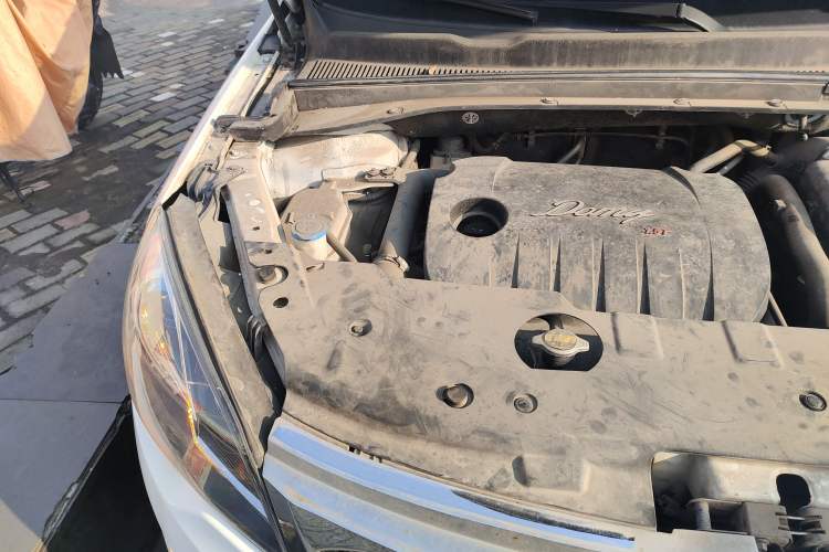 Used Zotye Domy X5 2017 Upgraded Model 1.5T CVT ZhiXian Edition Right Front Headlight