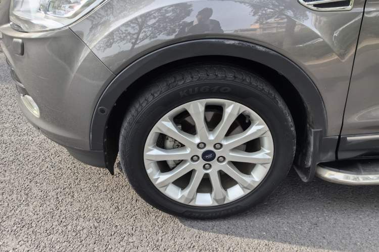 Used Ford Kuga 2013 2.0L GTDi Four-Wheel Drive Premium Model
