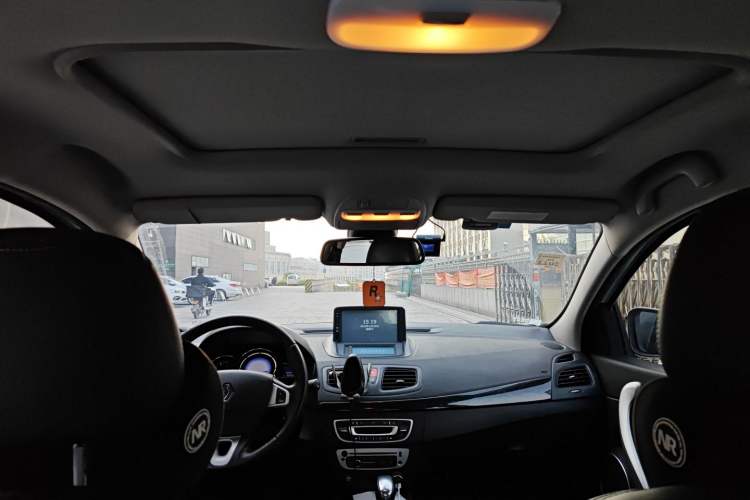 Used Renault Fluence 2015 2.0L Fashion Edition