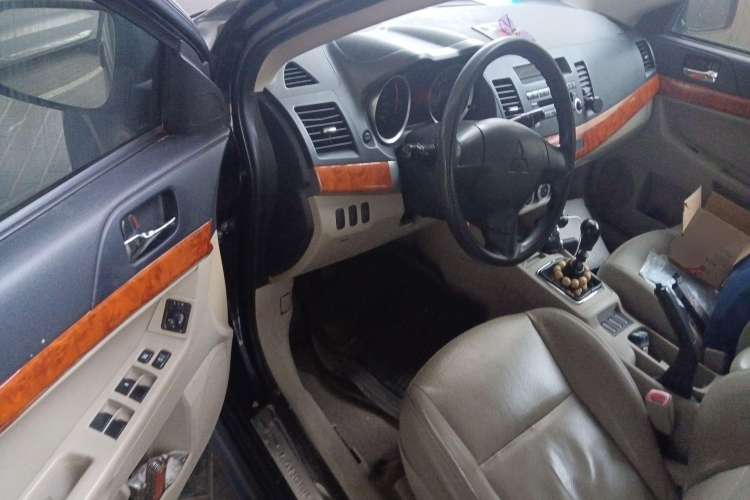 Used Mitsubishi Lancer EX 2010 Fashion Edition 1.8L Manual Comfort Trim