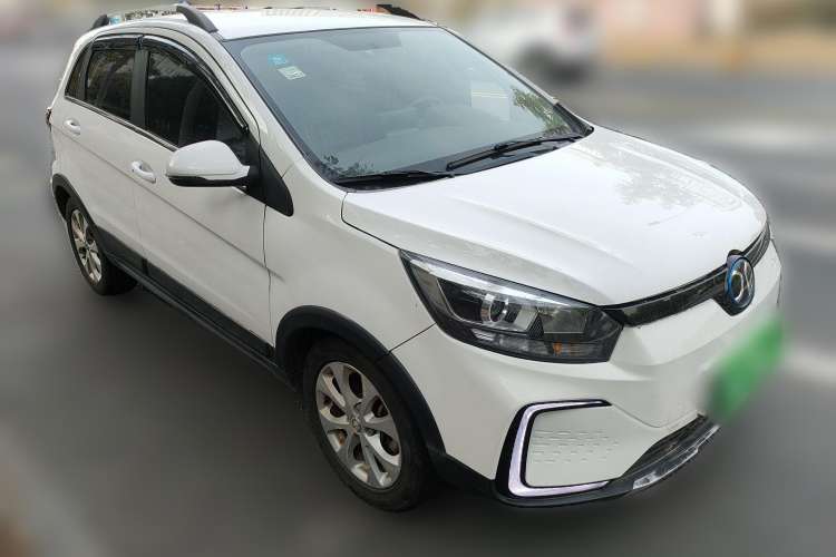 Used BAIC New Energy EC5 2019 New Style Edition Front Right 45 Deg