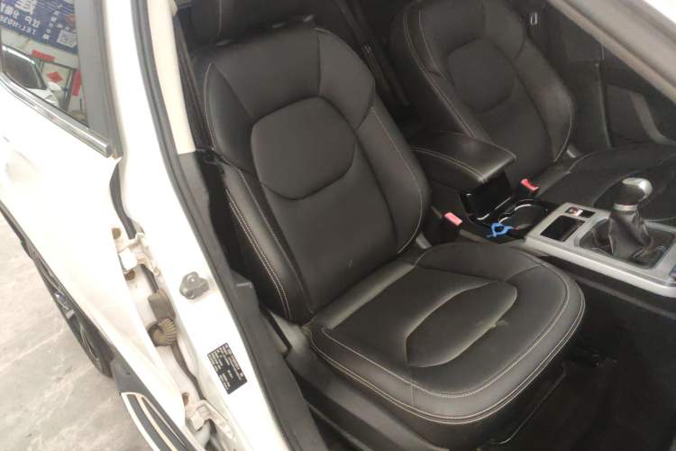 Used Bestune X40 2019 1.6L Manual Luxury Edition China V