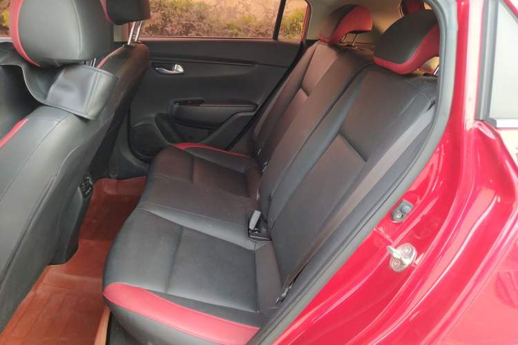 Used Kia KX Cross 2017 1.4L AT GLS
