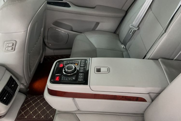 Used Hongqi H7 2013 2.5L Prestige Model