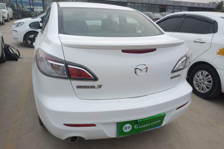 Used Mazda Mazda 3 2011 Sedan 2.0L Automatic Luxury Model