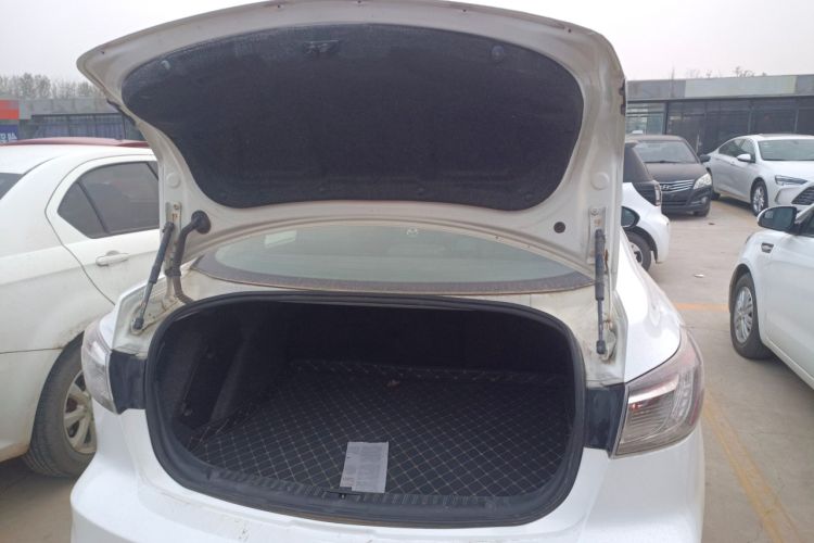 Used Mazda Mazda 3 2011 Sedan 2.0L Automatic Luxury Model