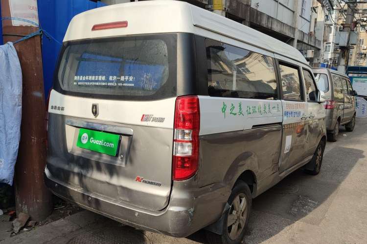 Used Jinbei New Hiace X30L 2018 1.5L Business Edition DLCG14