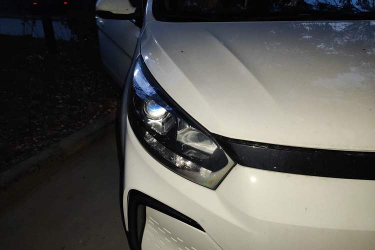 Used BAIC New Energy EC5 2020 Fresh Air Edition Right Front Headlight