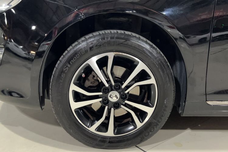 Used Roewe e550 2016 Deluxe Edition
