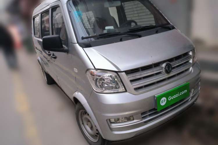 Used Dongfeng Xiaokang K07S 2015 1.2L Practical Version DK12-05 Front Right 45 Deg