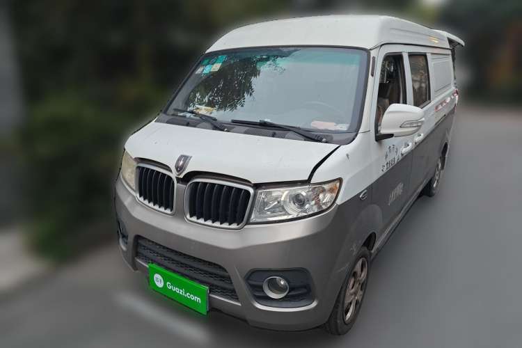 Used Jinbei New Hiace X30L 2016 1.5L Wealth Edition Van DLCG14