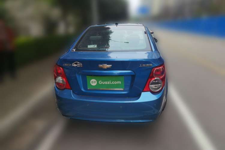 Used Chevrolet Aveo Sonic 2011 Sedan 1.6L Manual Transmission SX