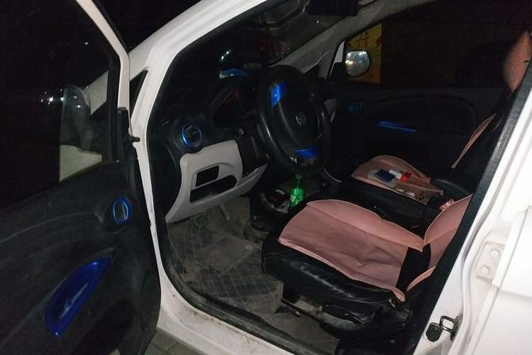 Used JMEV E200L 2016 E200 Standard Model
