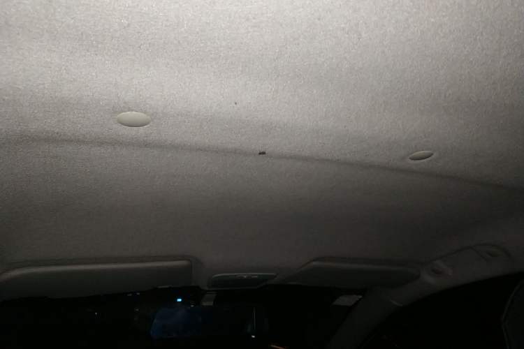 Used JMEV E200L 2016 E200 Standard Model
