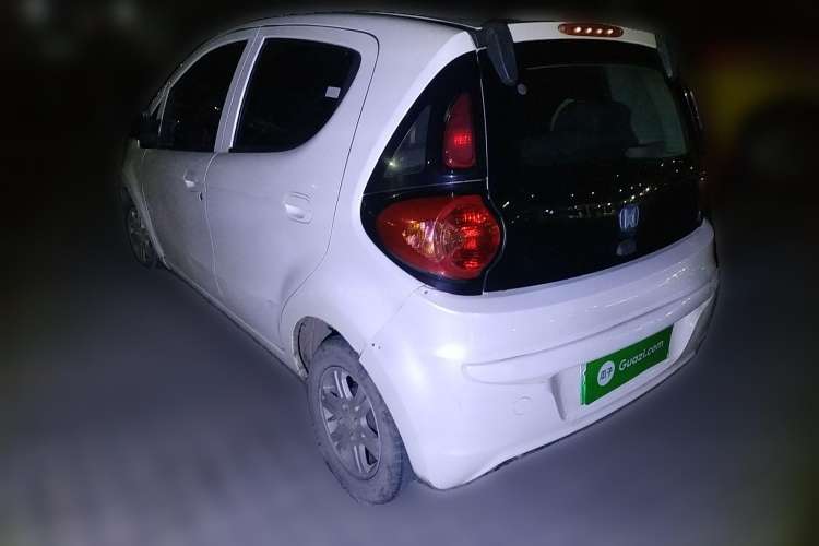 Used JMEV E200L 2016 E200 Standard Model
