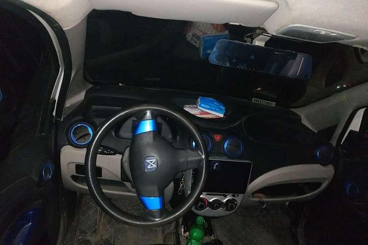 Used JMEV E200L 2016 E200 Standard Model
