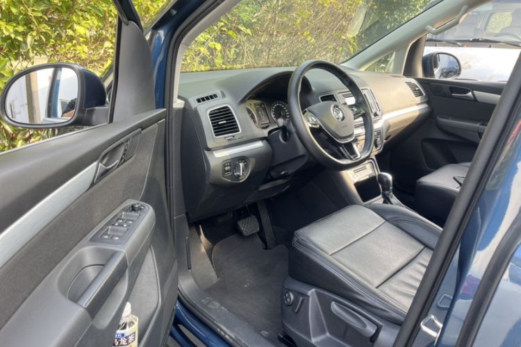 Used Volkswagen Sharan 2016 380TSI Clear Blue Limited Edition