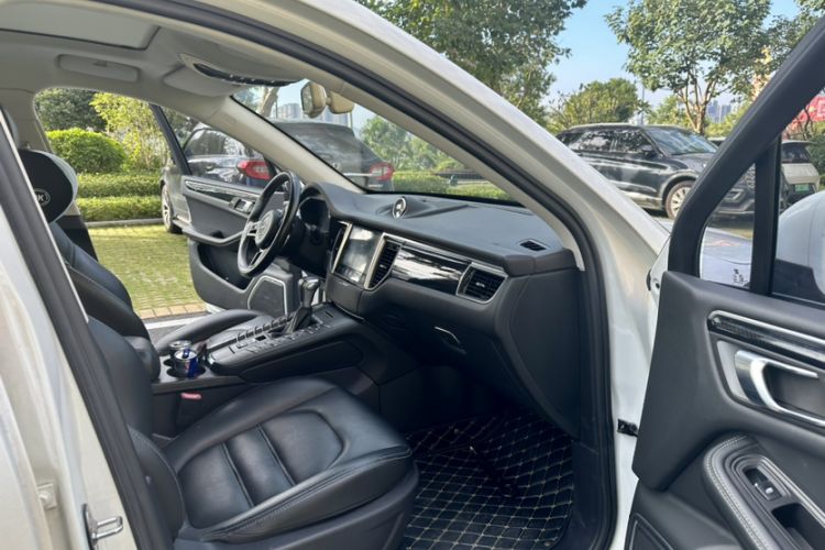 Used Zotye SR9 2017 2.0T Automatic Ultimate Dream Edition
