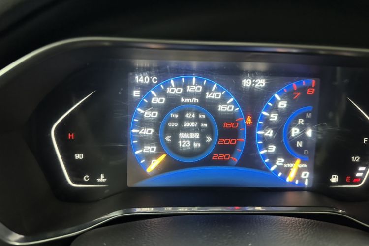 Used Zotye SR9 2017 2.0T Automatic Ultimate Dream Edition
