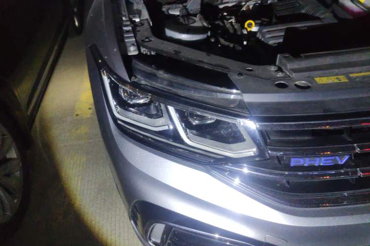 Used Volkswagen Tiguan L New Energy 2022 430 PHEV Plug-in Hybrid Flagship Edition Right Front Headlight
