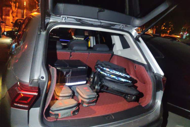 Used Volkswagen Tiguan L New Energy 2022 430 PHEV Plug-in Hybrid Flagship Edition Trunk