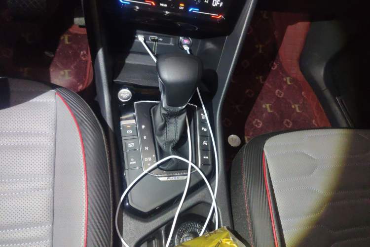 Used Volkswagen Tiguan L New Energy 2022 430 PHEV Plug-in Hybrid Flagship Edition Gear Lever