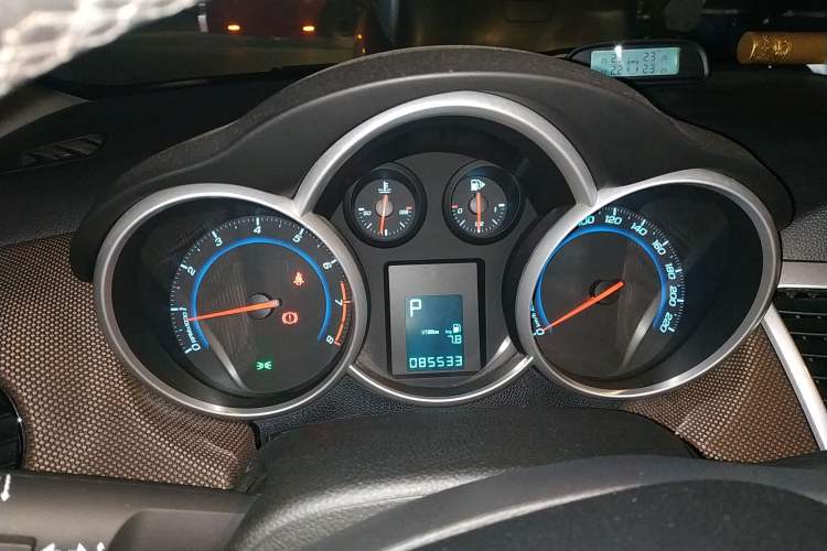 Used Chevrolet Cruze 2013 Hatchback 1.6L Automatic Luxury Model
