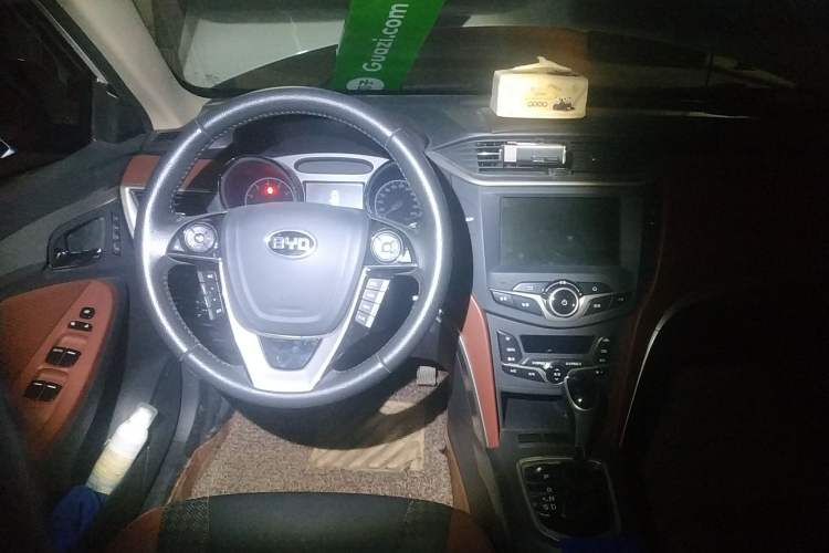 Used BYD G5 2014 1.5TID Automatic Flagship Model
