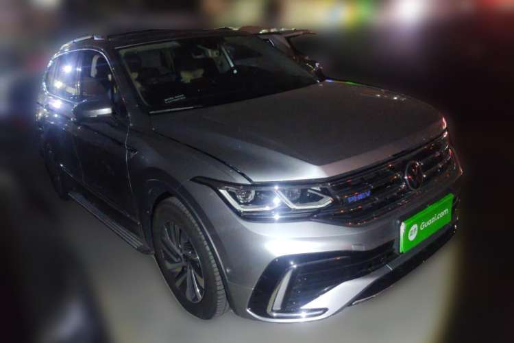 Used Volkswagen Tiguan L New Energy 2022 430 PHEV Plug-in Hybrid Flagship Edition Front Right 45 Deg