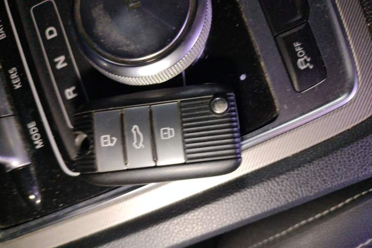 Used Roewe i6 New Energy 2017 45T Hybrid Connect & Smart Enjoyment Edition Vehicle Key