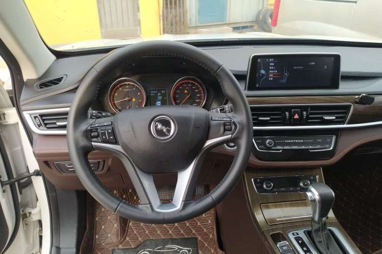 Used Hanteng X5 2020 1.5T Automatic Luxury Model 5 Seats
