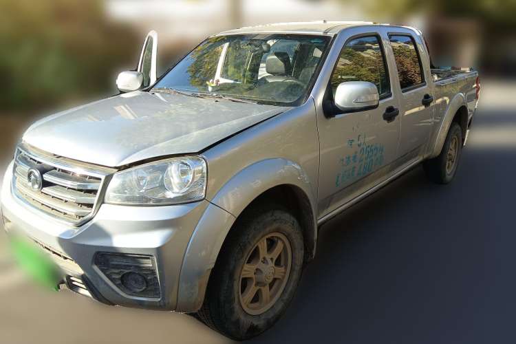 Used Great Wall Wingle 5 2017 2.0T European Version Diesel Two-Wheel Drive Advanced Large Double-Cab GW4D20E