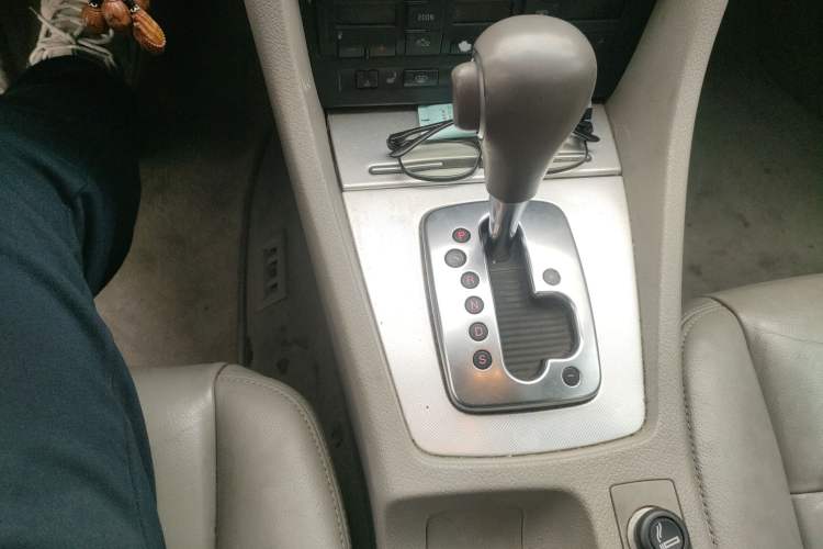 Used Audi A4 2008 1.8T automatic comfort version
