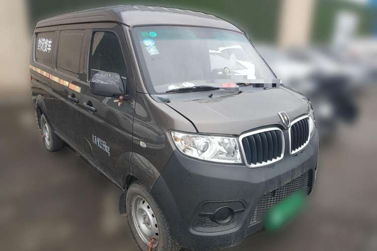 Used Jinbei Hiace X30 2020 1.5L Van Super-Enjoyment Model China VI Standard SWC15M