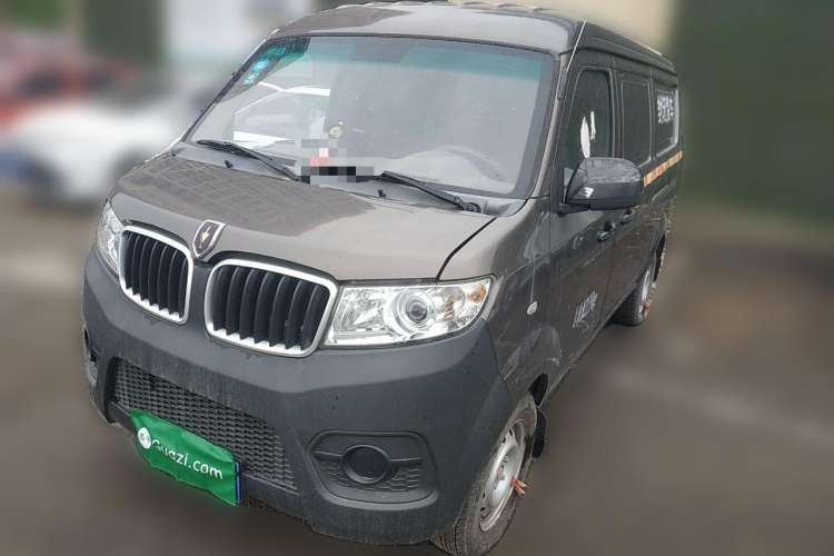 Used Jinbei Hiace X30 2020 1.5L Van Super-Enjoyment Model China VI Standard SWC15M