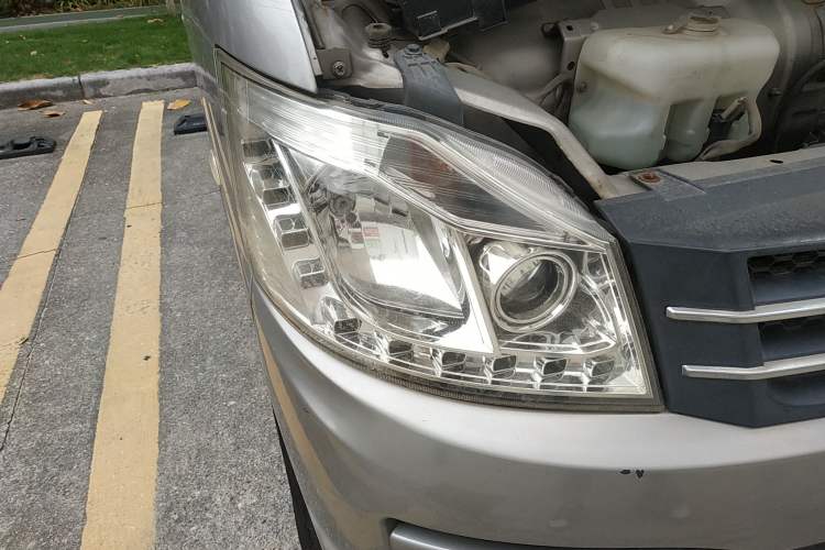 Used Kuayue V3 2017 1.2L Passenger Vehicle DK12-10
