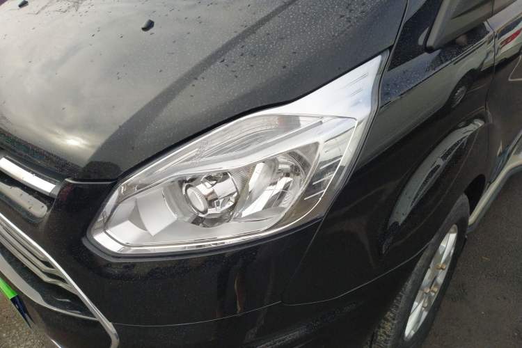 Used Ford Tourneo Custom 2020 2.0T Automatic Elite Edition China VI Standard
