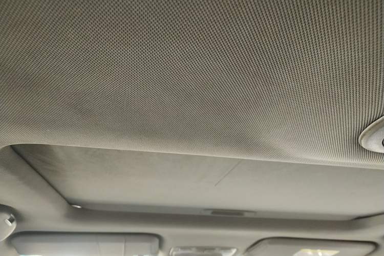 Used JAC Refine S3 2017 1.6L CVT Smart Connect Model
